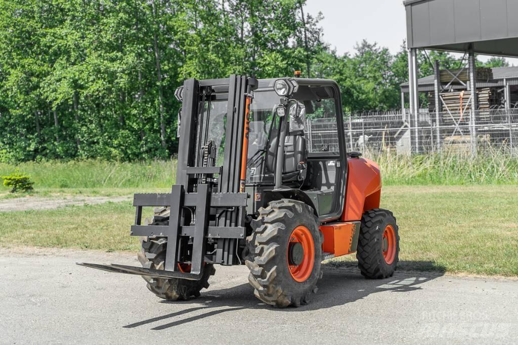 Ausa C 251 H x4 Dieseltrukit