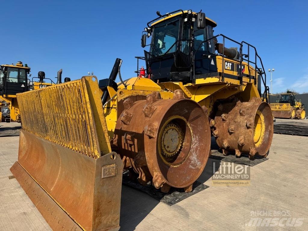 CAT 826K Kaatopaikkajyrät