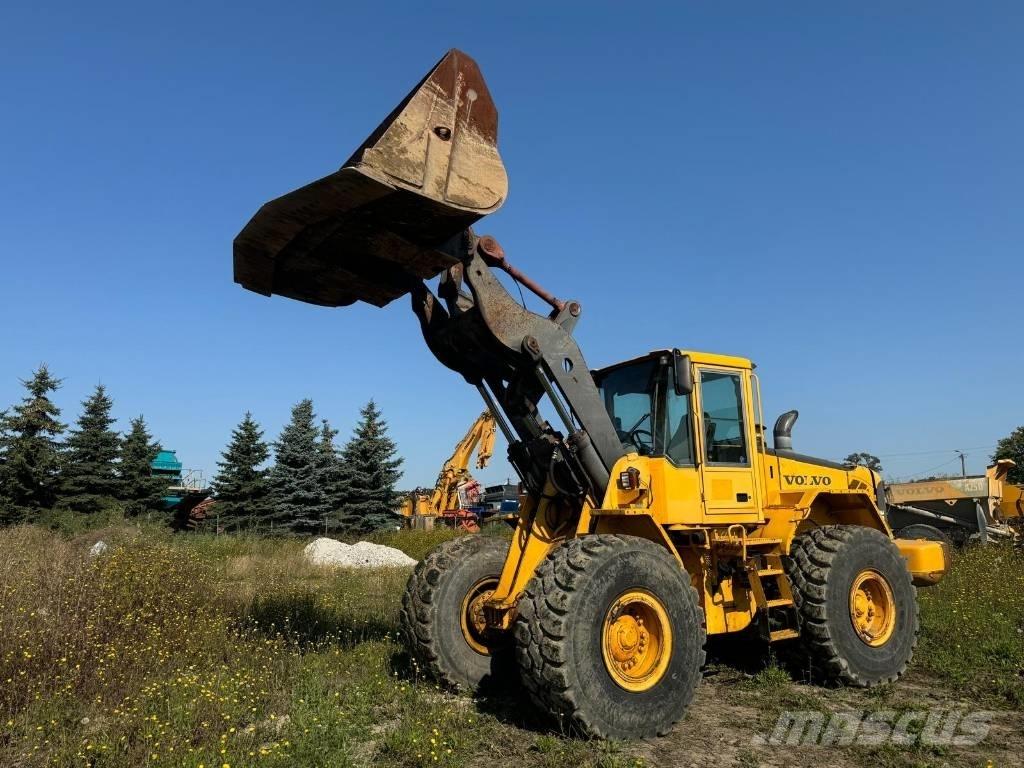 Volvo L 110 E Pyöräkuormaajat