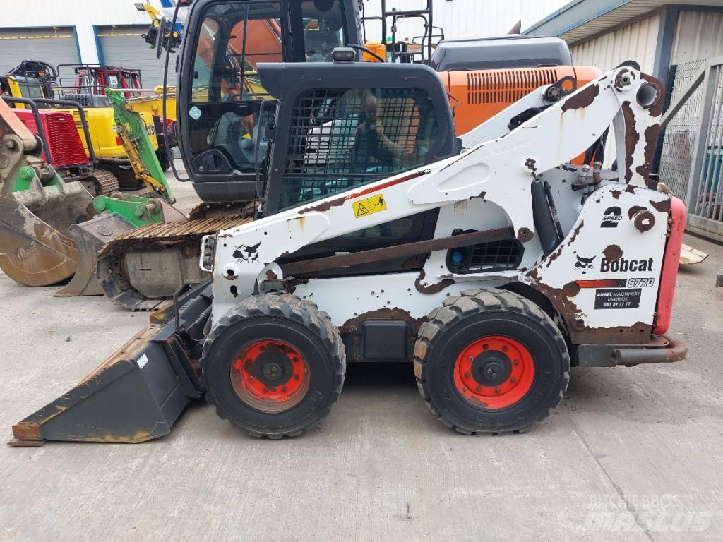 Bobcat 377 Liukuohjatut kuormaajat