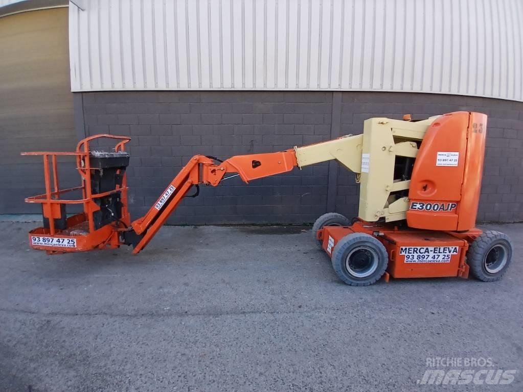 JLG E300AJP Kuukulkijat