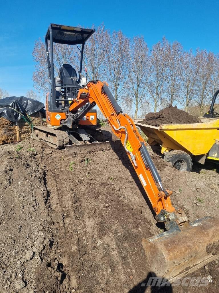 Hitachi ZX 19 U Minikaivukoneet < 7t