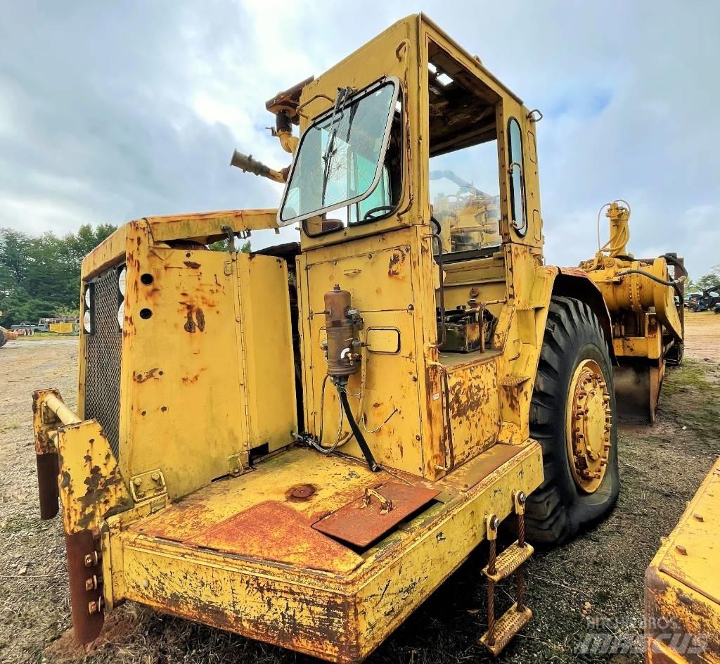 CAT 631 D Vesisäiliöautot