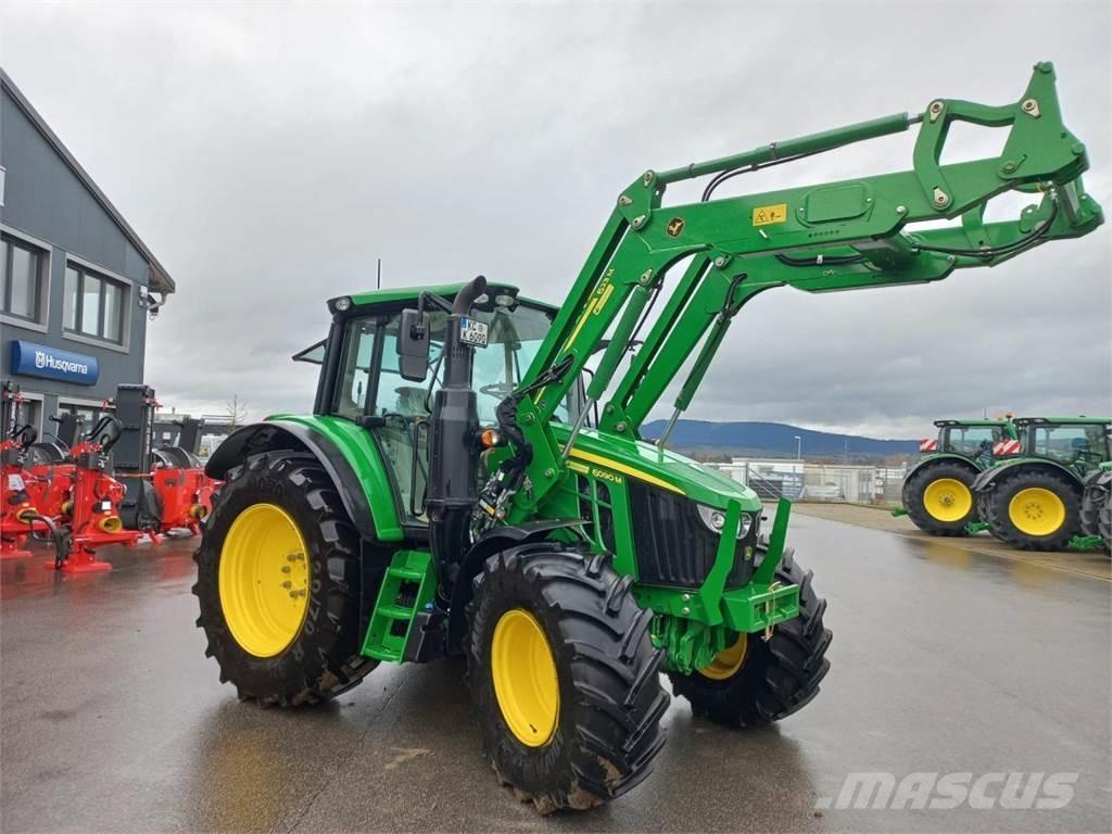 John Deere 6090M Traktorit