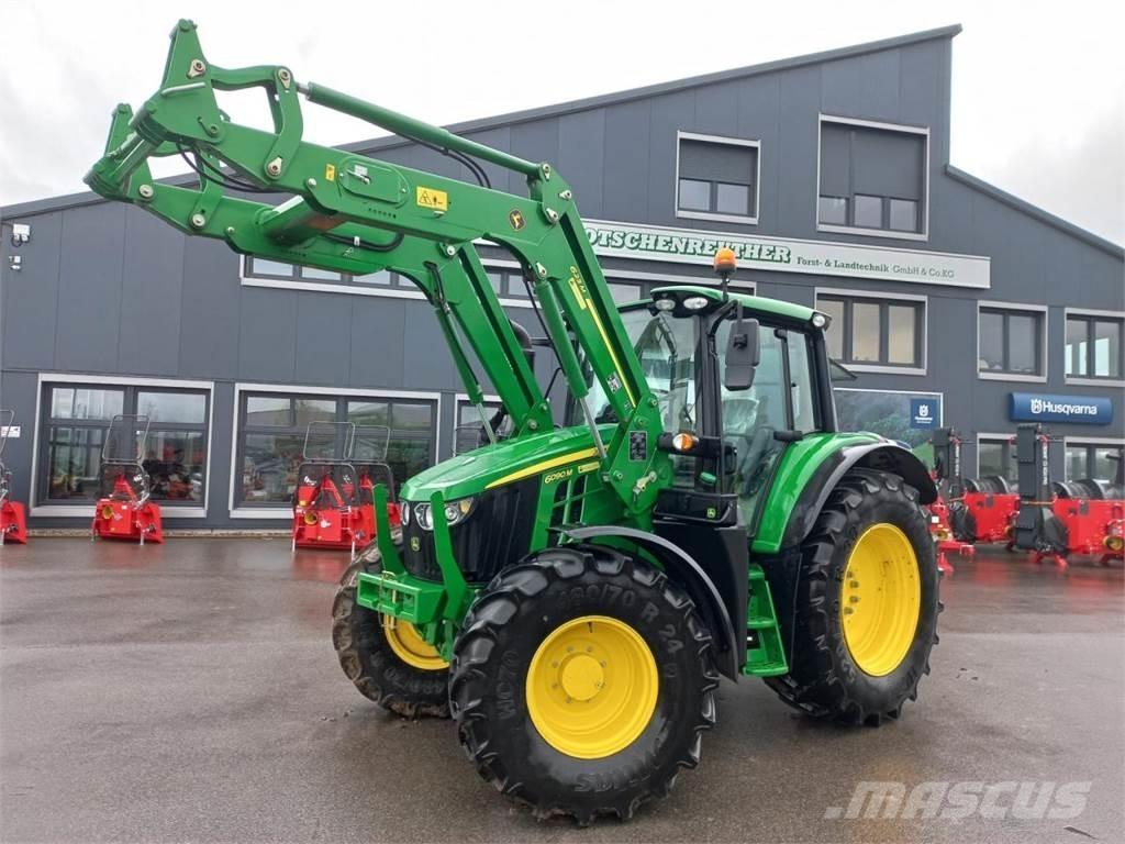 John Deere 6090M Traktorit