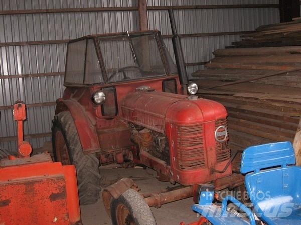 Volvo BM T22 Traktorit