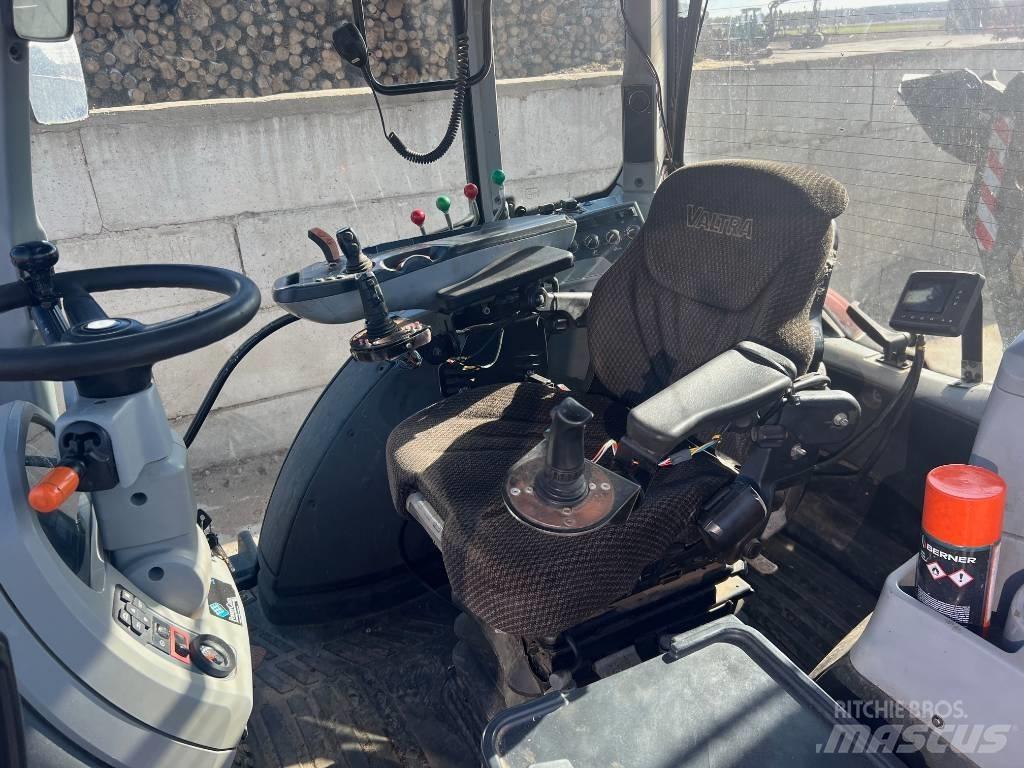 Valtra 234H Juontokoneet