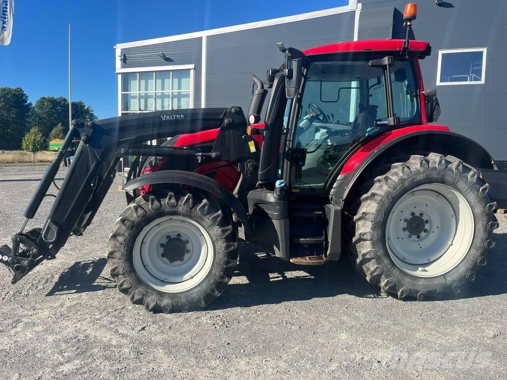 Valtra N 104 HiTech Traktorit