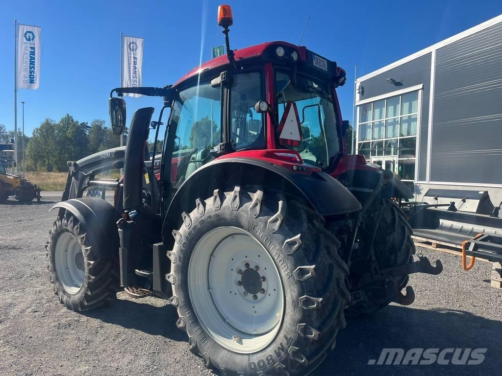 Valtra N 104 HiTech Traktorit