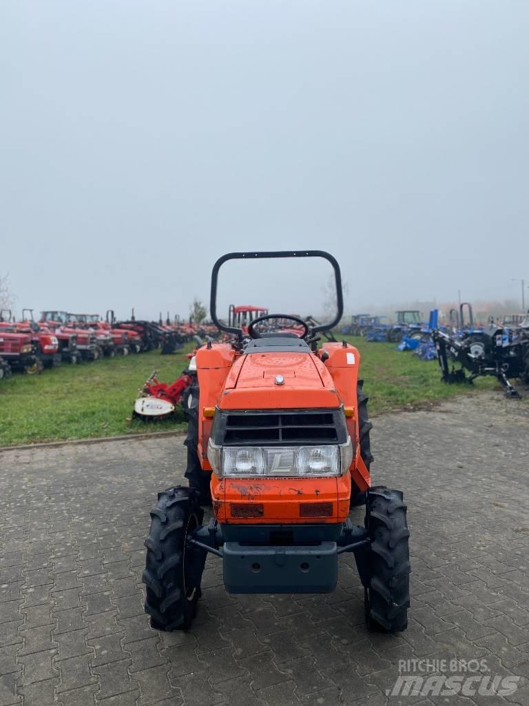 Kubota GL 220 Taajamatraktorit