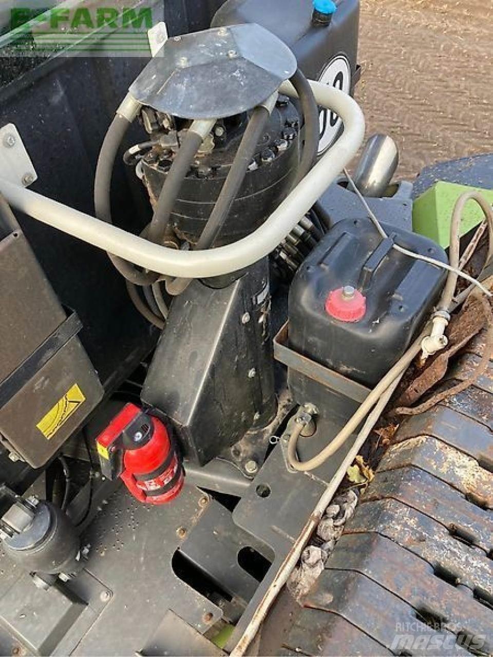 CLAAS xerion Traktorit