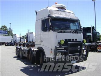 Volvo FH16 Vetopöytäautot