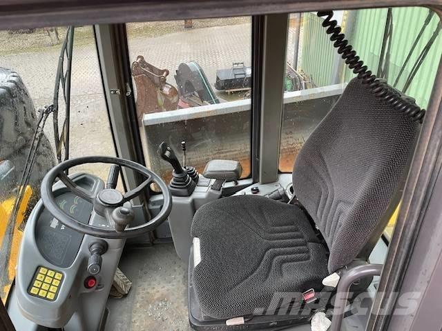Volvo L30B PRO Pyöräkuormaajat