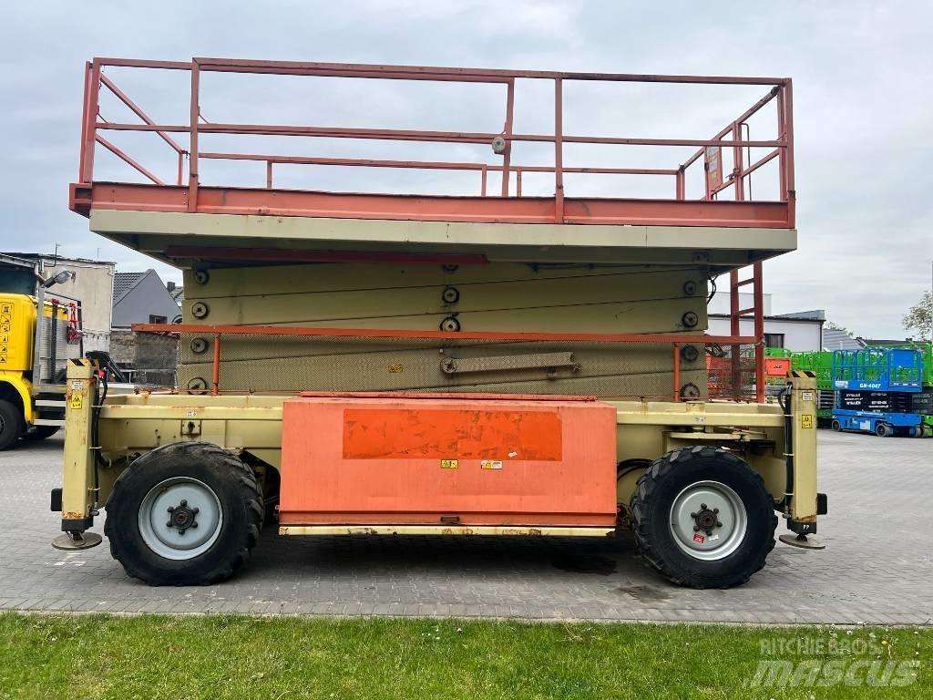 JLG 210-25 Saksilavat