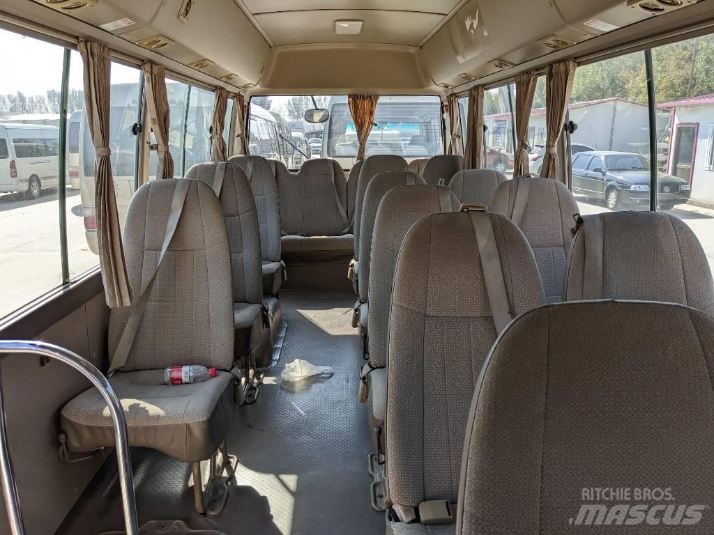 Toyota Coaster Bus Minibussit