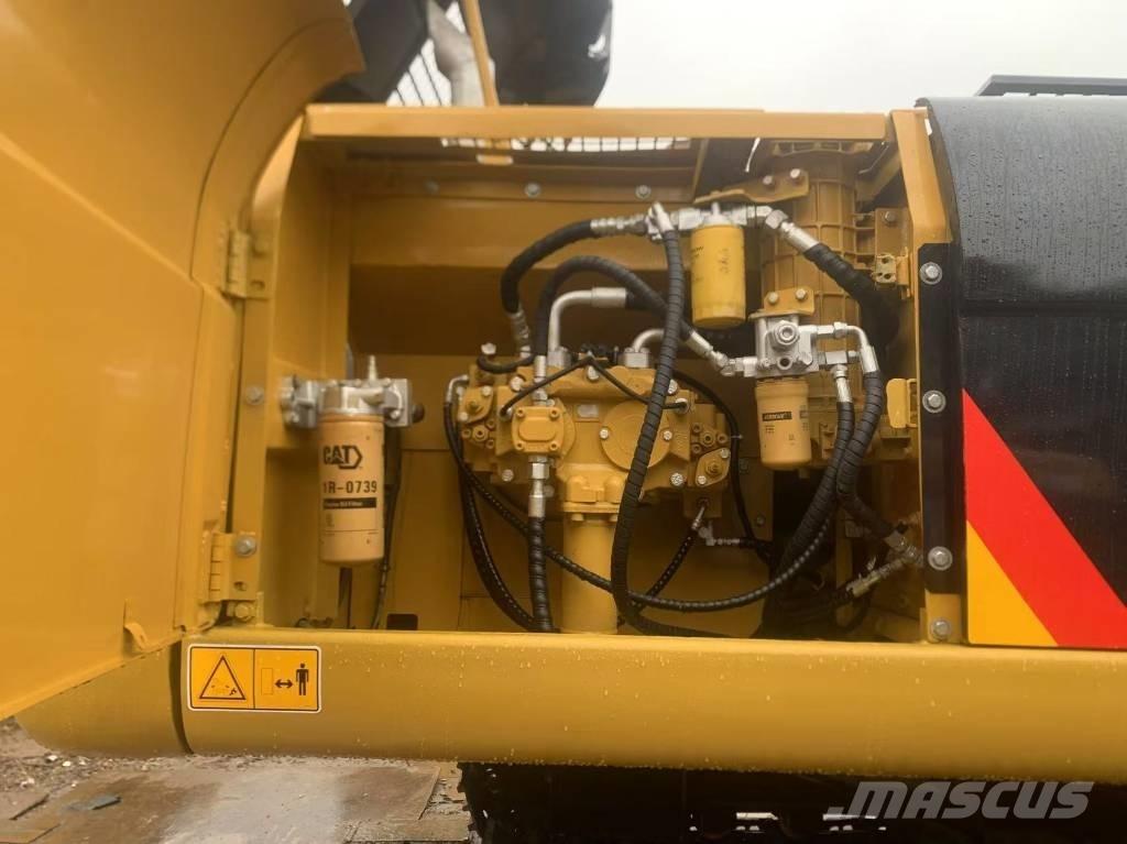 CAT 329 D Telakaivukoneet