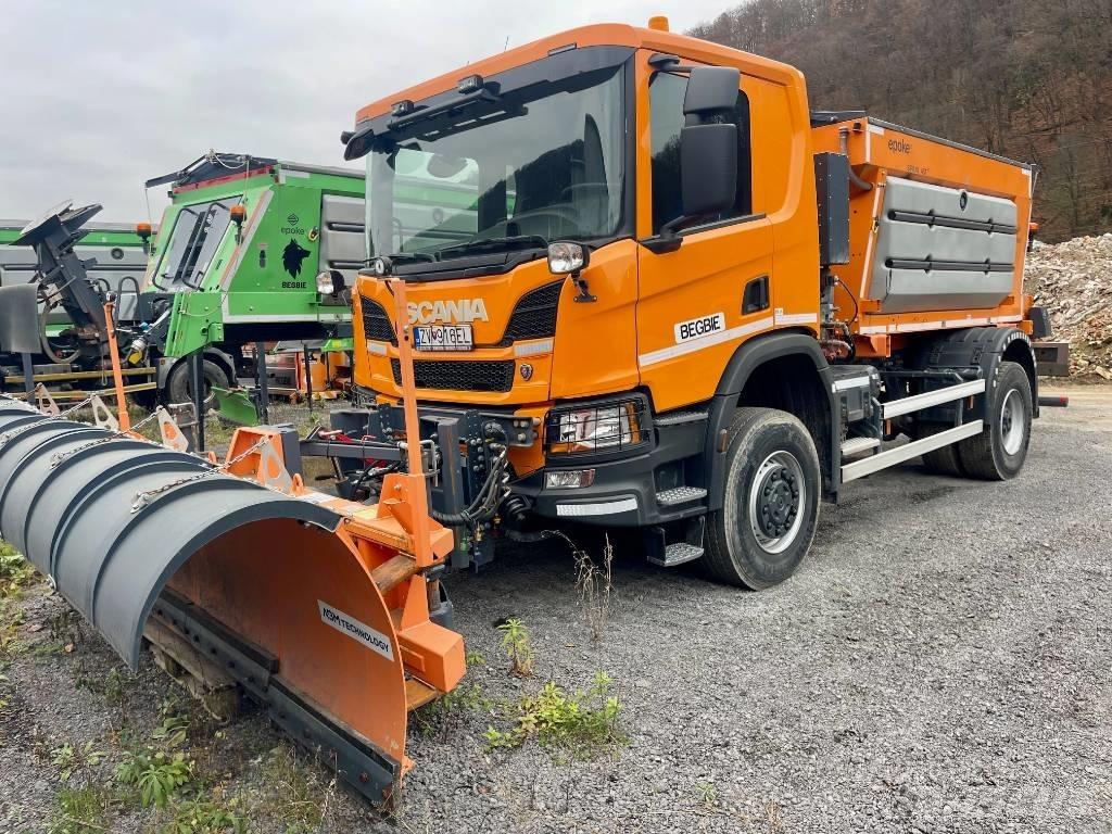 Scania P 410 Hiekan- ja suolanlevittimet