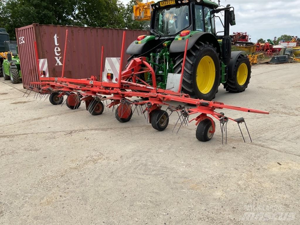 Kuhn GF 6502 Pöyhimet ja haravat