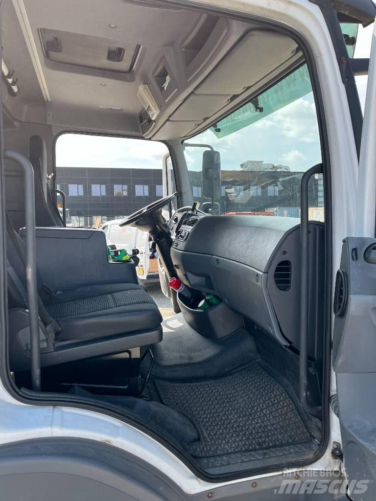 VERSALIFT VT-66-LF Nostolava-autot