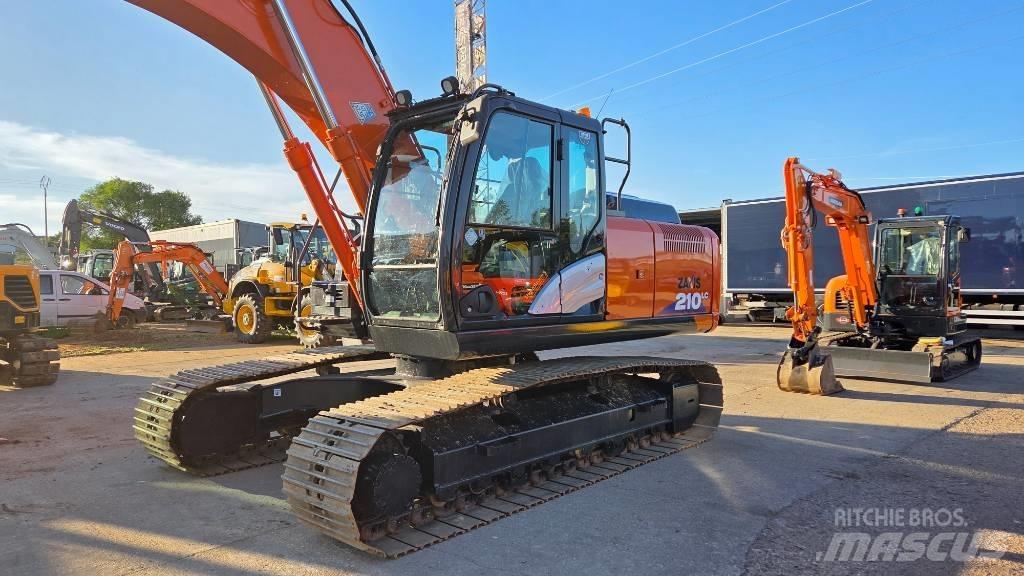 Hitachi ZX 210 Telakaivukoneet