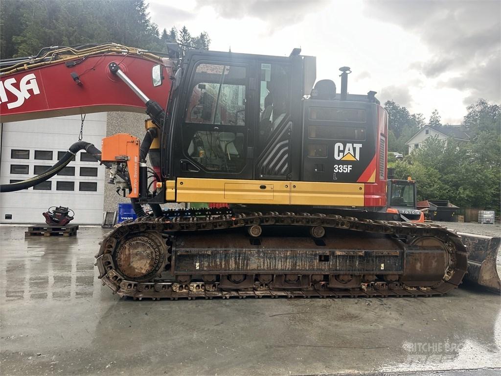 CAT 335 F L Avolouhintaporauslaitteet