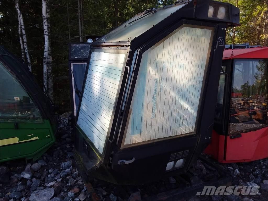 Valmet 901 Ohjaamo ja sisusta