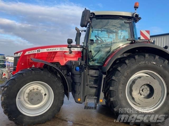 Massey Ferguson 8737 Traktorit