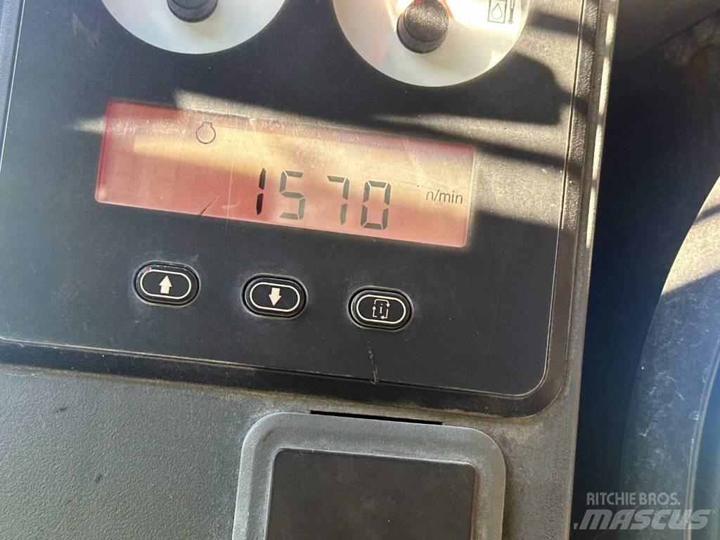 CAT 246 C Liukuohjatut kuormaajat