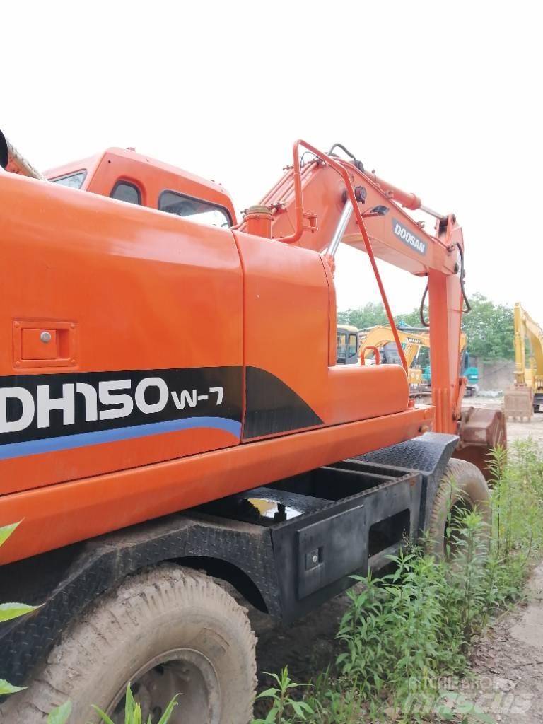 Doosan DH 150 W-7 Telakaivukoneet