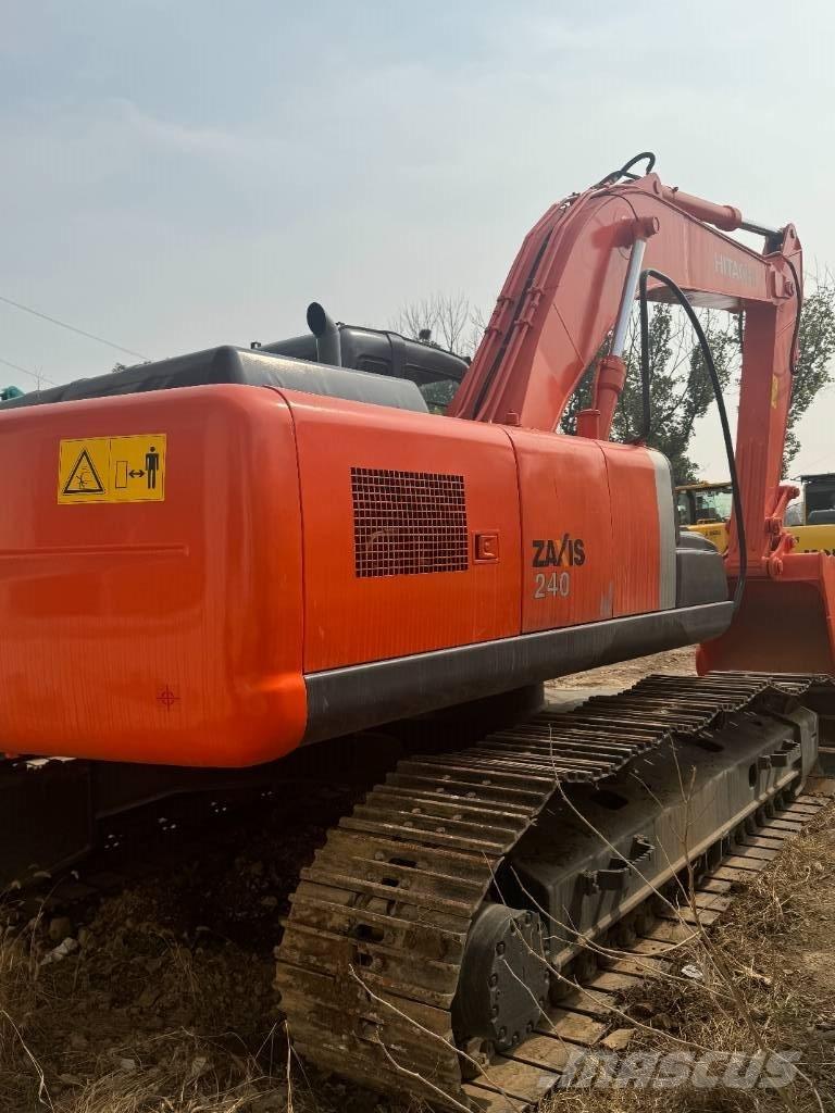 Hitachi ZX 240 Telakaivukoneet