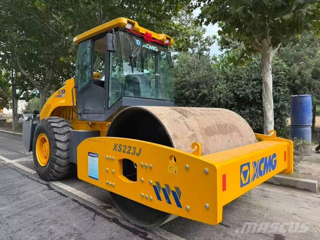 XCMG XS 223 J Yksivalssijyrät