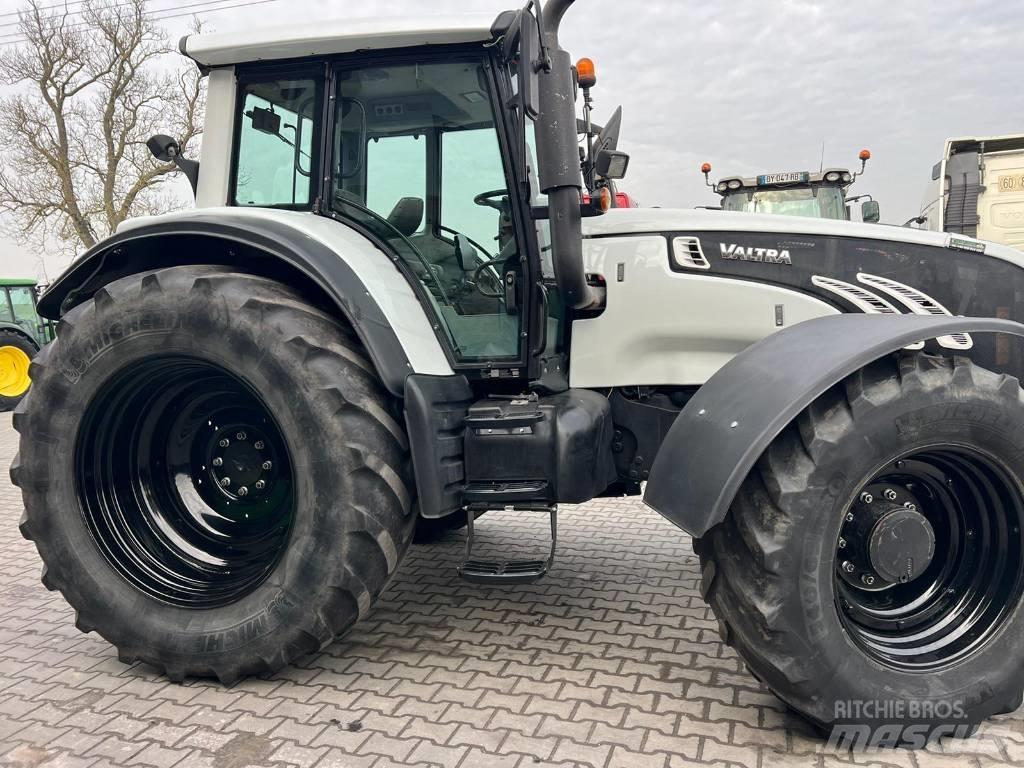 Valtra T 202 Versu Traktorit