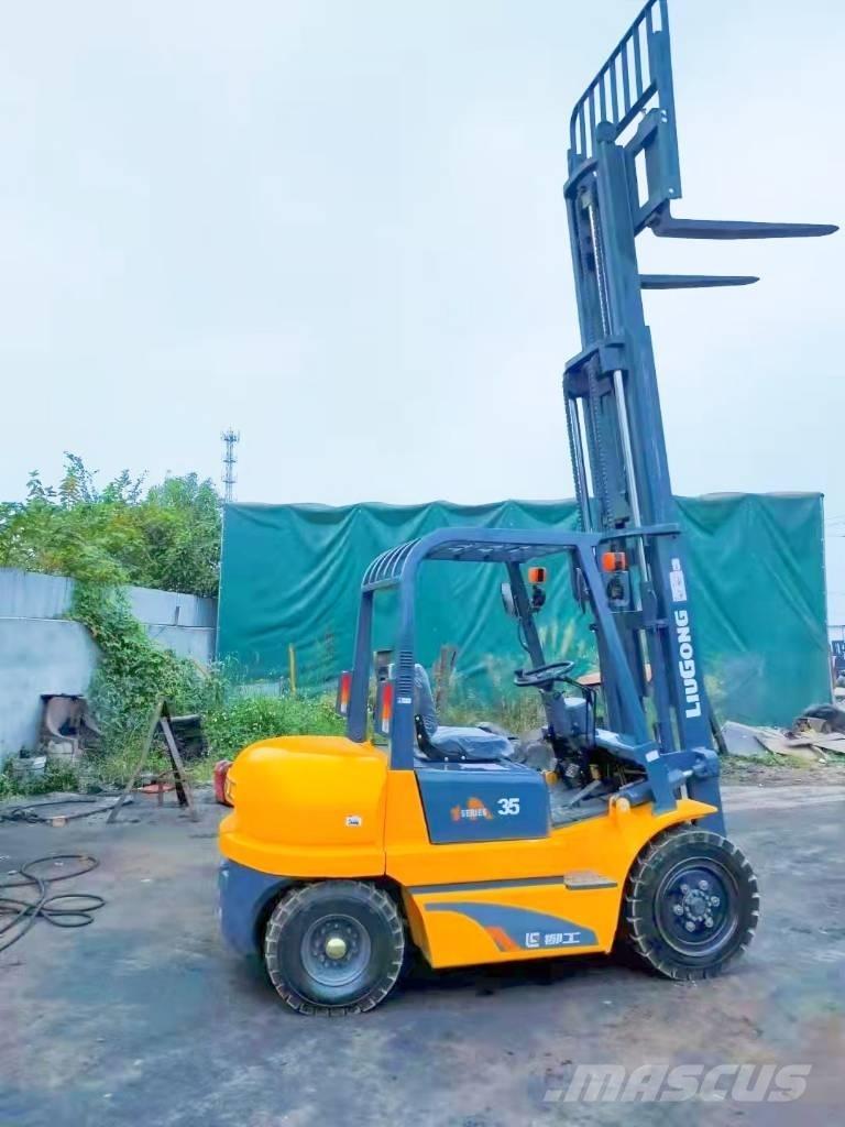 LiuGong CPC 35 Dieseltrukit
