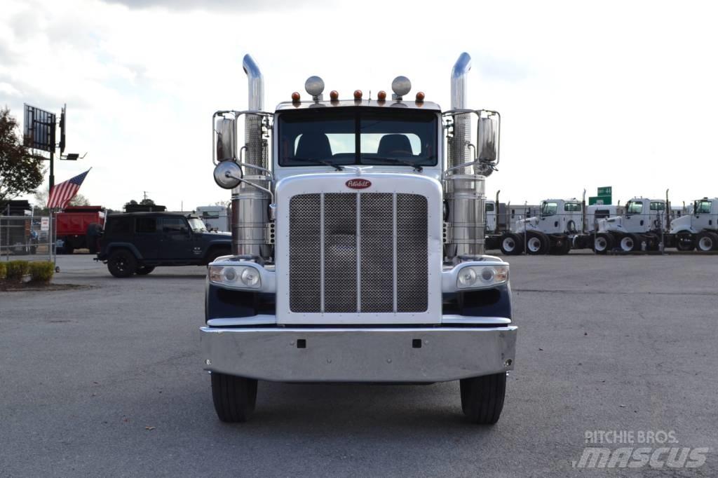Peterbilt 389 Vetopöytäautot