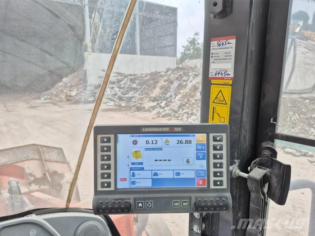 Hitachi ZW 250-6 Pyöräkuormaajat