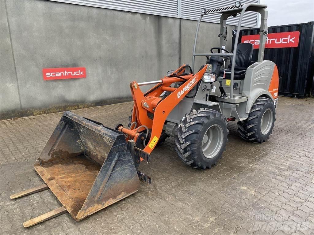 Weycor AR320 Agrar Yleiskuormaajat
