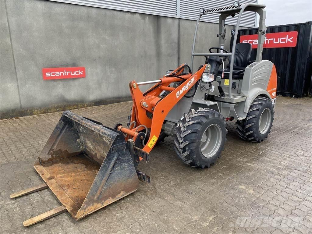 Weycor AR320 Agrar Yleiskuormaajat