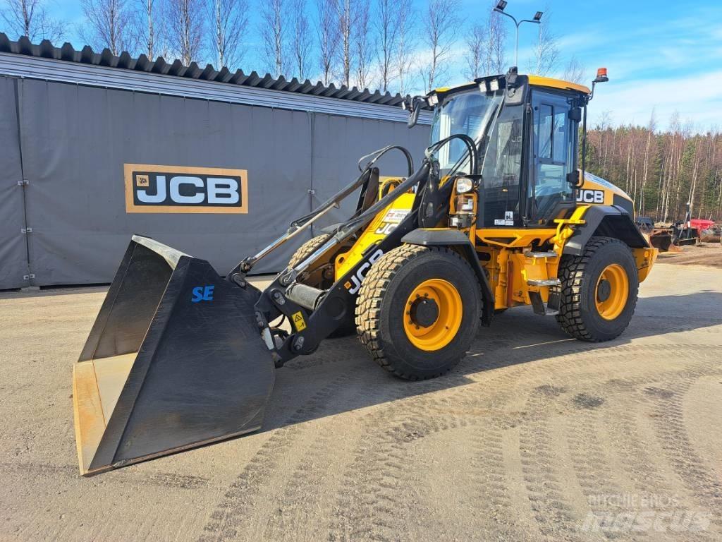 JCB 413 Pyöräkuormaajat