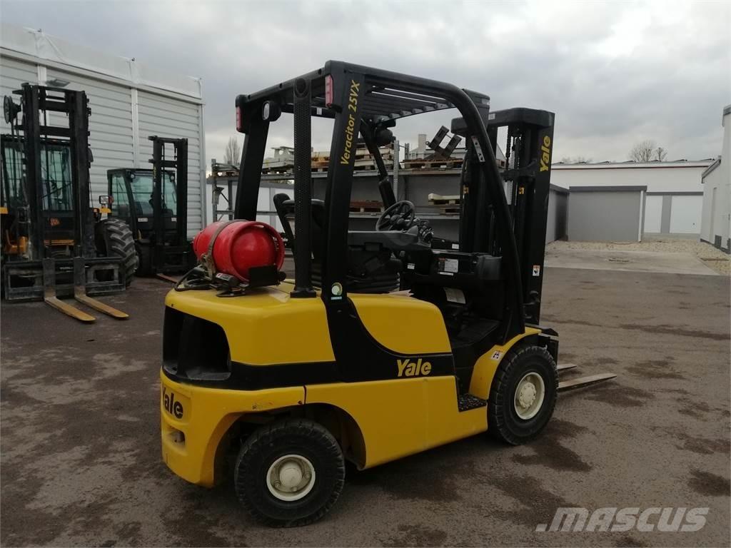 Yale GLP25VX-V Nestekaasutrukit