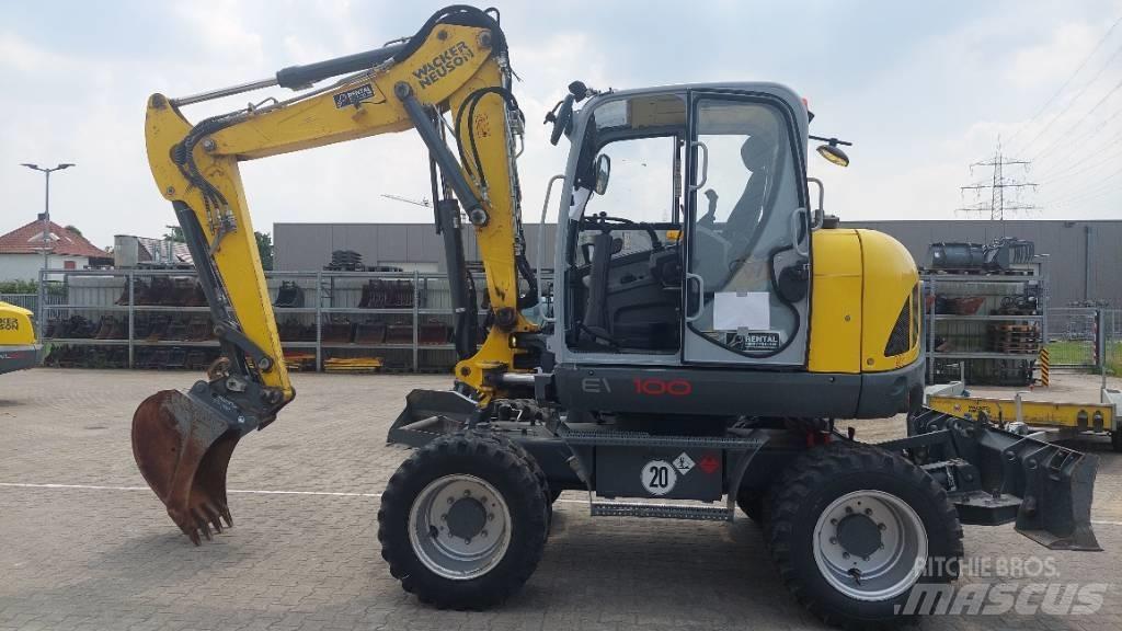 Wacker Neuson EW100 Pyöräkaivukoneet