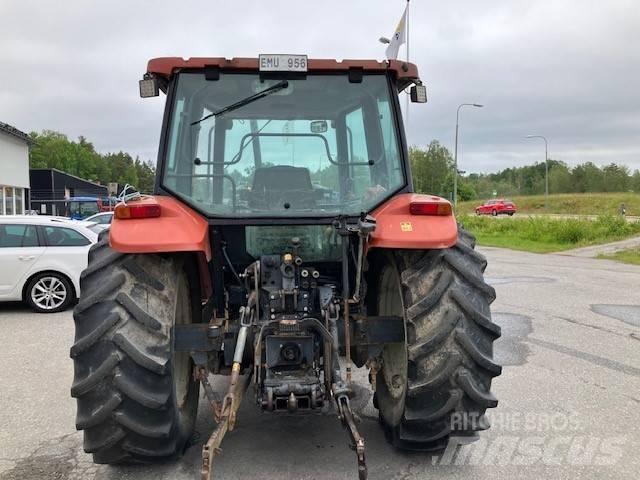 New Holland L 85 Traktorit