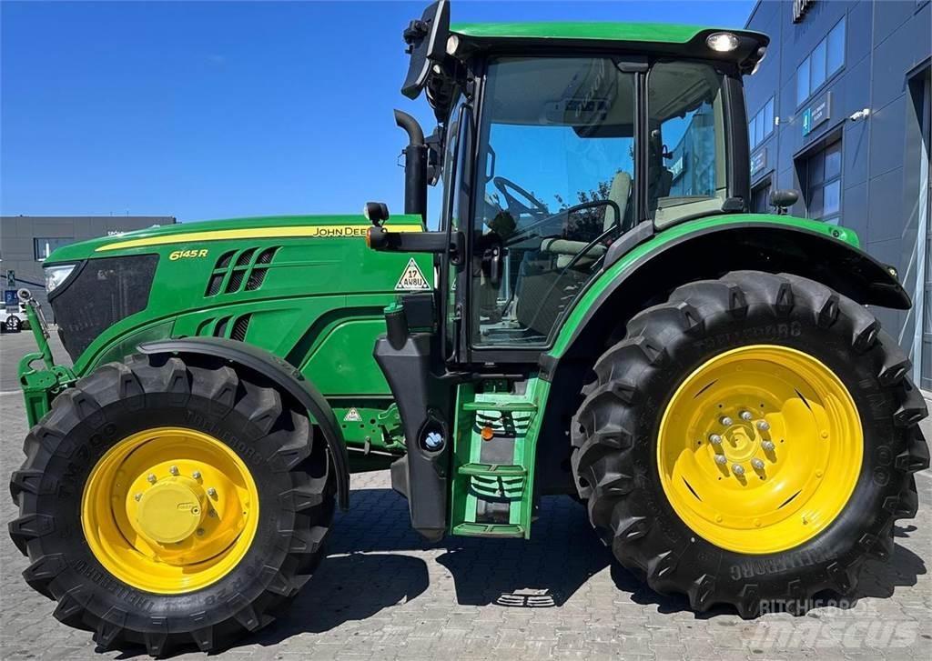 John Deere 6145R Traktorit