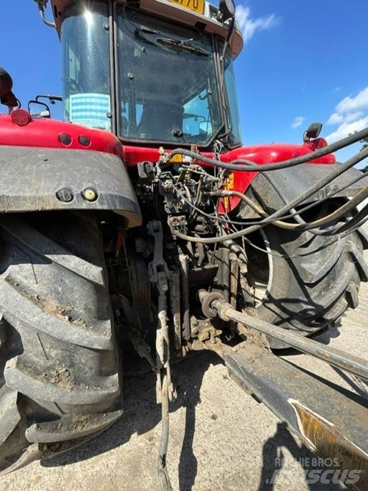 Massey Ferguson 7499 Traktorit