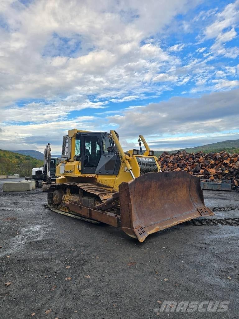 Komatsu D 65 EX-15 L Telaketjupuskutraktorit