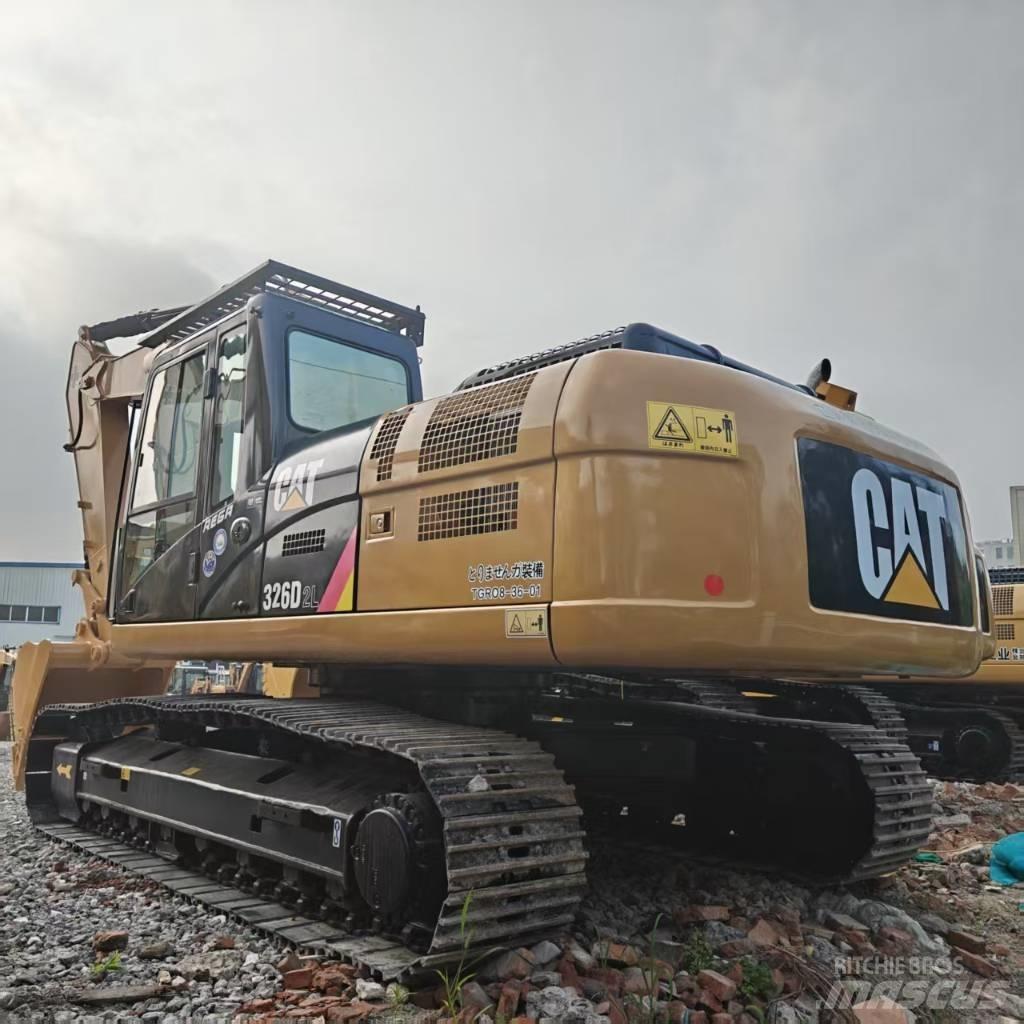CAT 326DL Telakaivukoneet