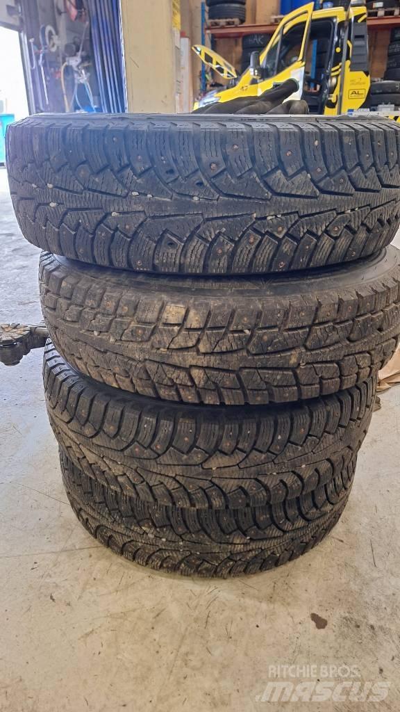 Boro BR2 Autonkuljetusperävaunut