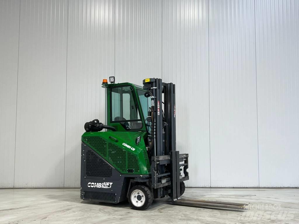 Combilift CB2500 lpg Nelitietrukit