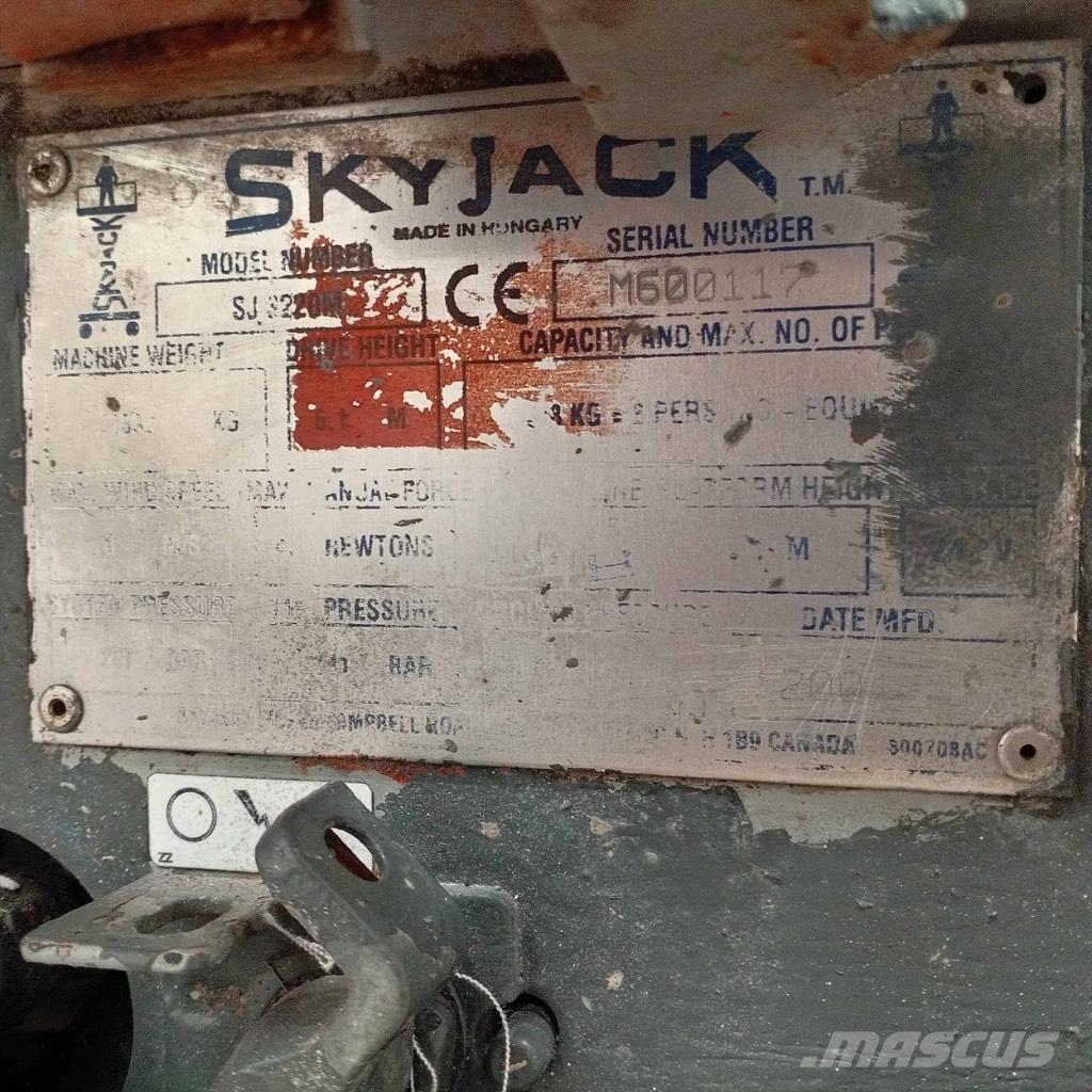 SkyJack SJ 3220 Saksilavat