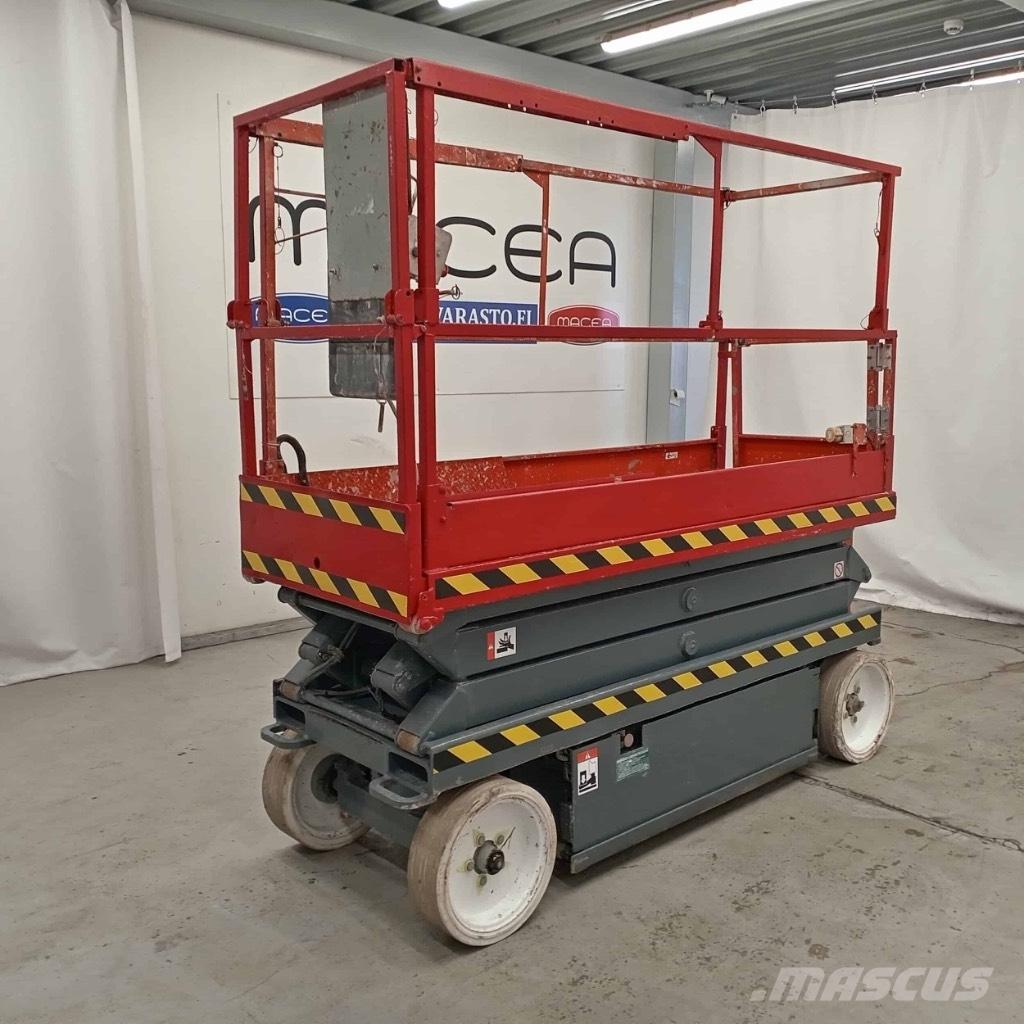 SkyJack SJ 3220 Saksilavat