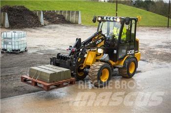 JCB 403 Liukuohjatut kuormaajat